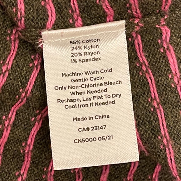 Talbots Sheep Yoke Raglan Crewneck Pullover Knit Embroidered LS Petite Sweater - Picture 5 of 8